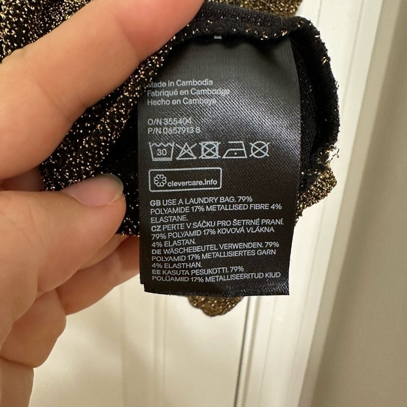 H&M Women’s Crop Top XS Gold Black Cowl-Neck Sparkly Glittery Strappy Stretchy - Picture 7 of 7